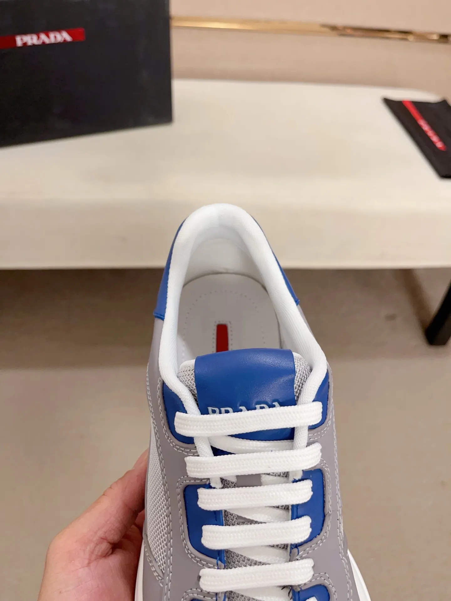 Men's shoes 💰 720💰 ✔️✔️✔️Top high version. High-quality new PRADA (Prada) counters are launched at the same time. The new men's shoes and 😘 fabrics are made of high-tech glue-making technology. Lining: Full cowhide lining. 👍🏿High-end☄️Open-molded non-slip rubber outsole, exquisite lines, simple and elegant, comfortable and high-end for leisure travel. Code number: 39 to 44 (can be customized 45-46-47, non-returnable)